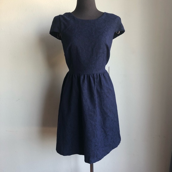 Forever 21 Dresses & Skirts - Forever 21 sz M fit flare dress